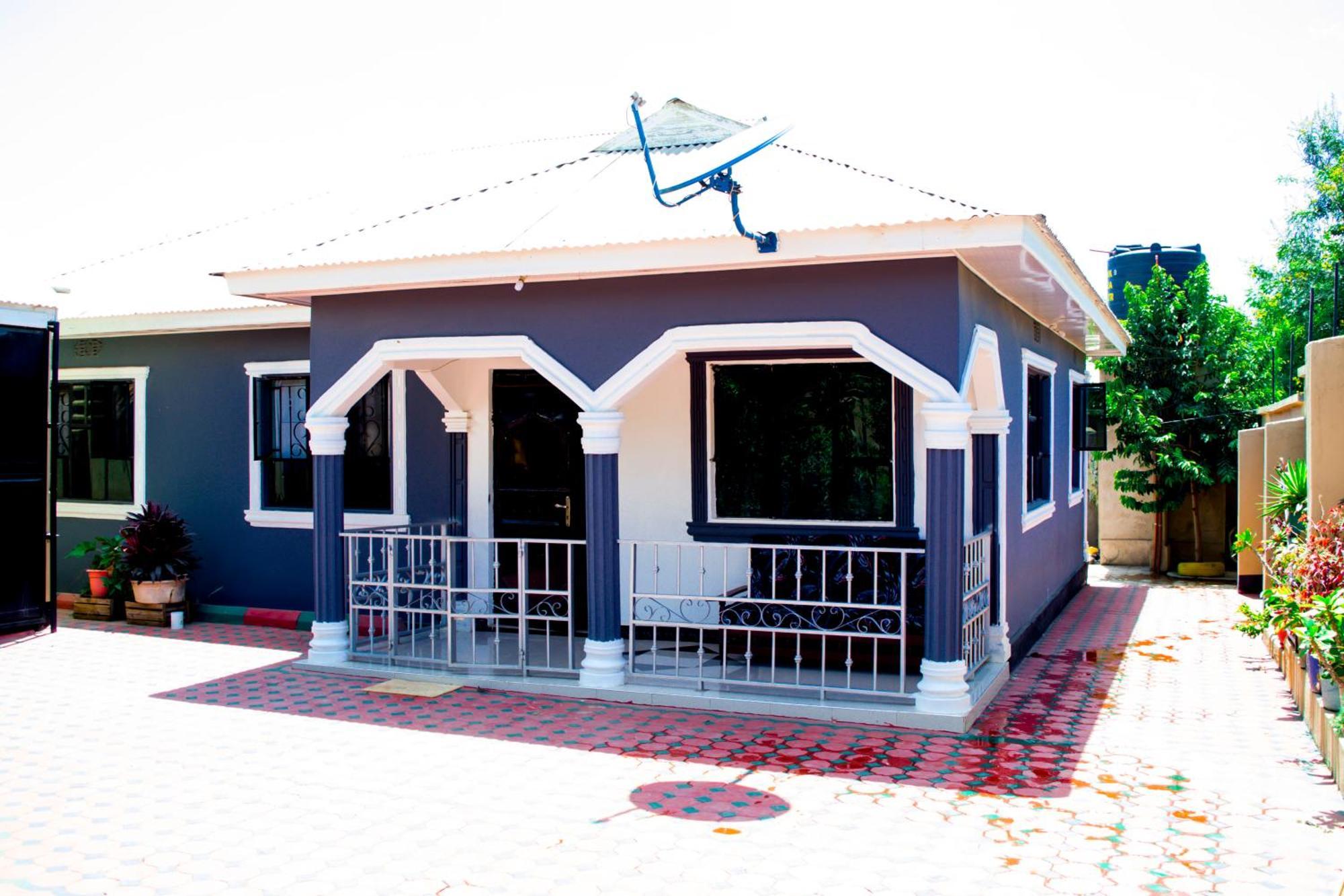 Catherine Home Near Kilimanjaro International Airport Jro Моши Екстериор снимка